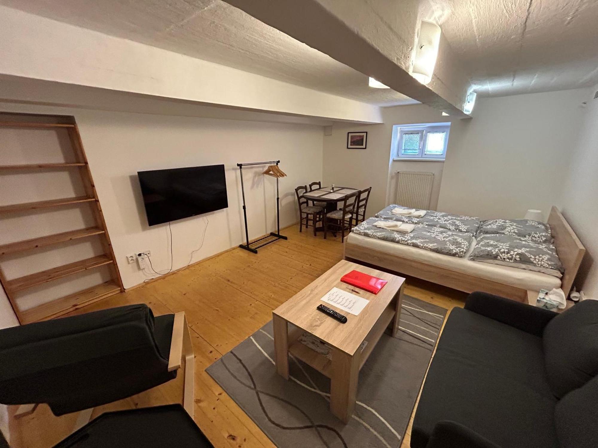 Apartmany U Kubiku Градец-Кралове Экстерьер фото
